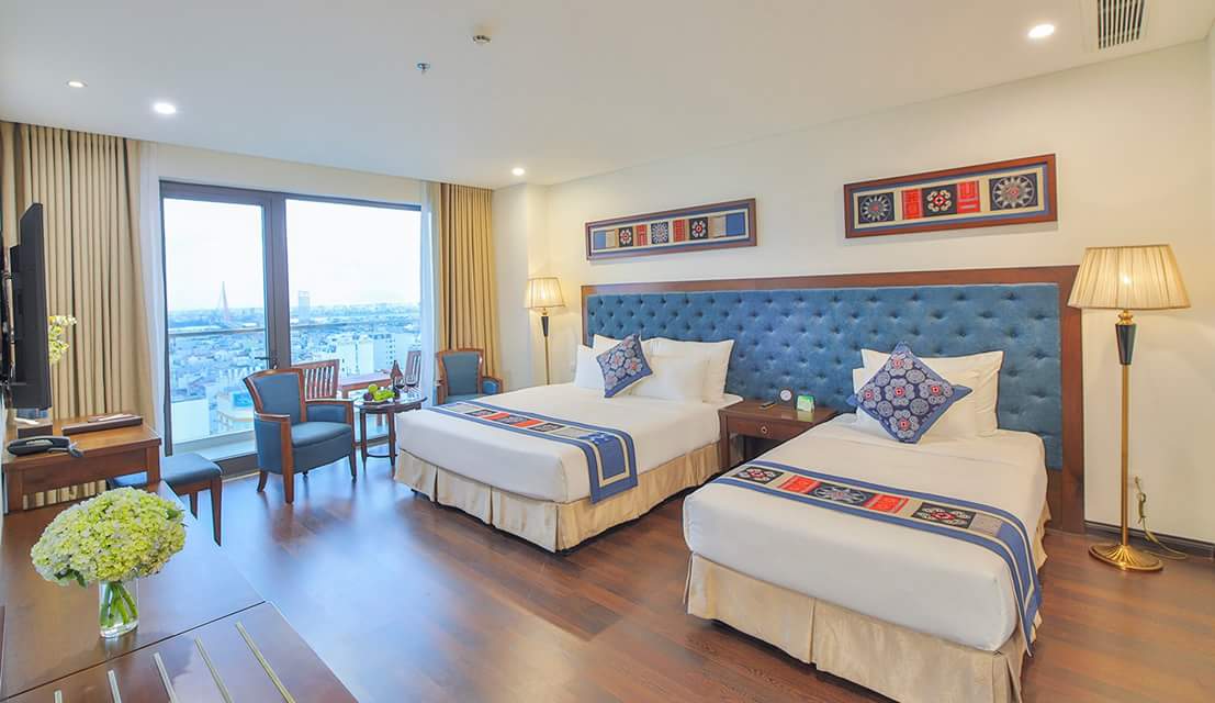 http://www.hotel24h.com.vn/hotel/1378/khach-san-balcona-da-nang-balcona-hotel-danang-khach-san-mat-bien-02366558007