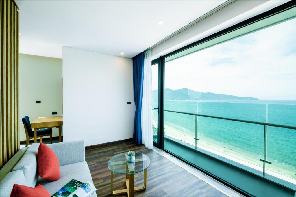 Premium Suite Balcony Sea View