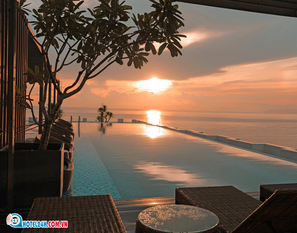 Khách sạn Hải An Beach & Spa Đà Nẵng - Khách sạn mặt biển Võ Nguyên Giáp  - New - 02366558007